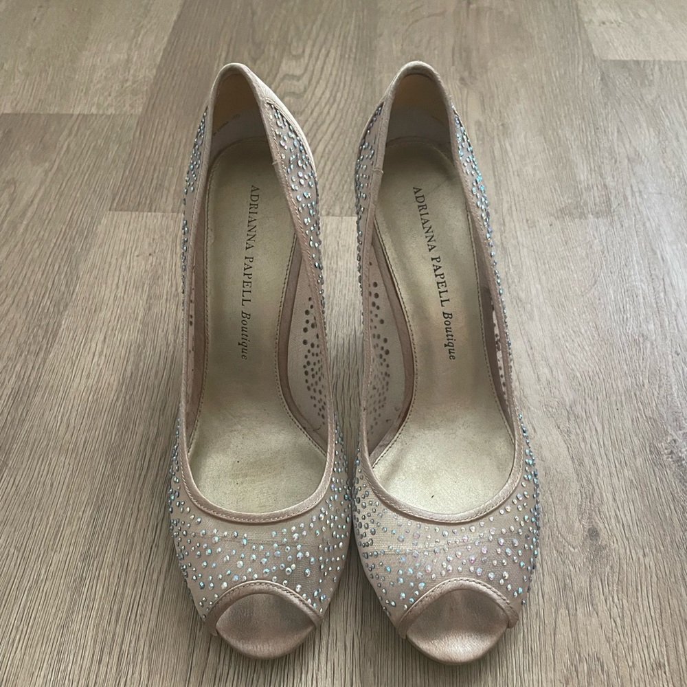 High heels - Picture 4 of 4